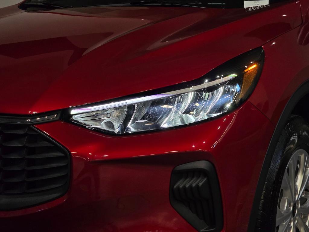 new 2025 Ford Escape car, priced at $31,025