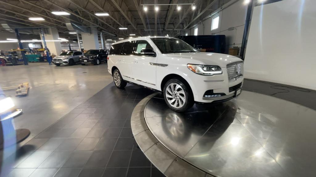 new 2024 Lincoln Navigator car, priced at $94,199