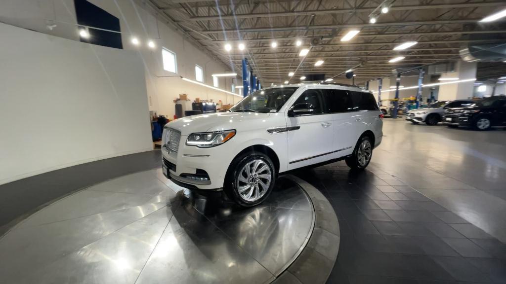 new 2024 Lincoln Navigator car, priced at $94,199