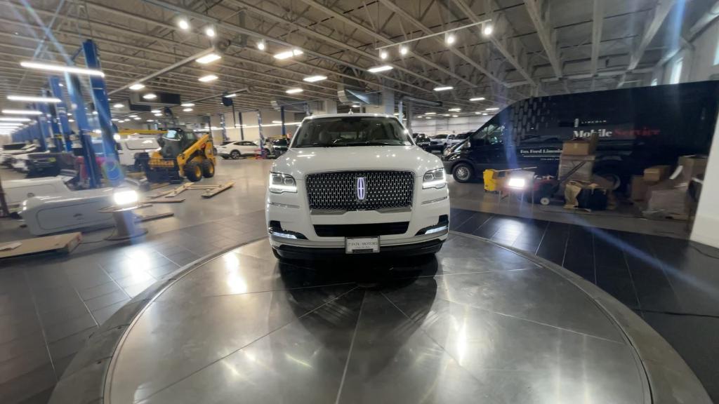 new 2024 Lincoln Navigator car, priced at $94,199