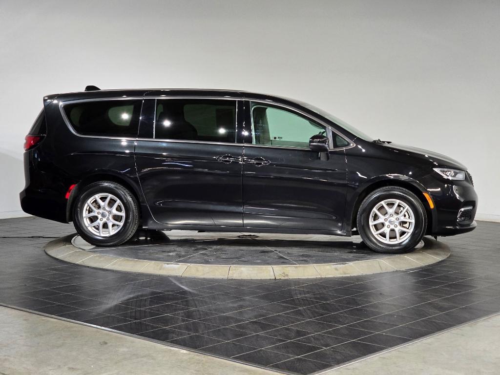 used 2023 Chrysler Pacifica car, priced at $23,914