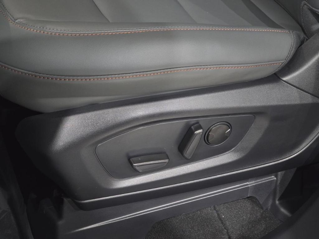 new 2025 Ford Explorer car, priced at $47,045