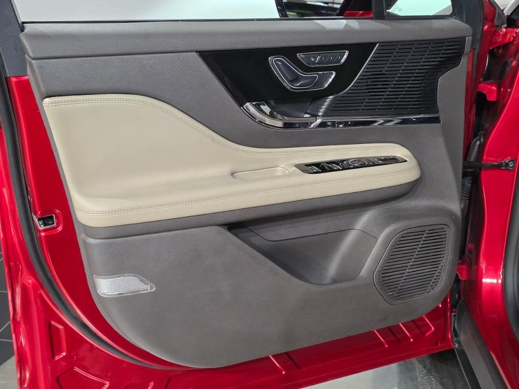 used 2022 Lincoln Corsair car, priced at $30,395