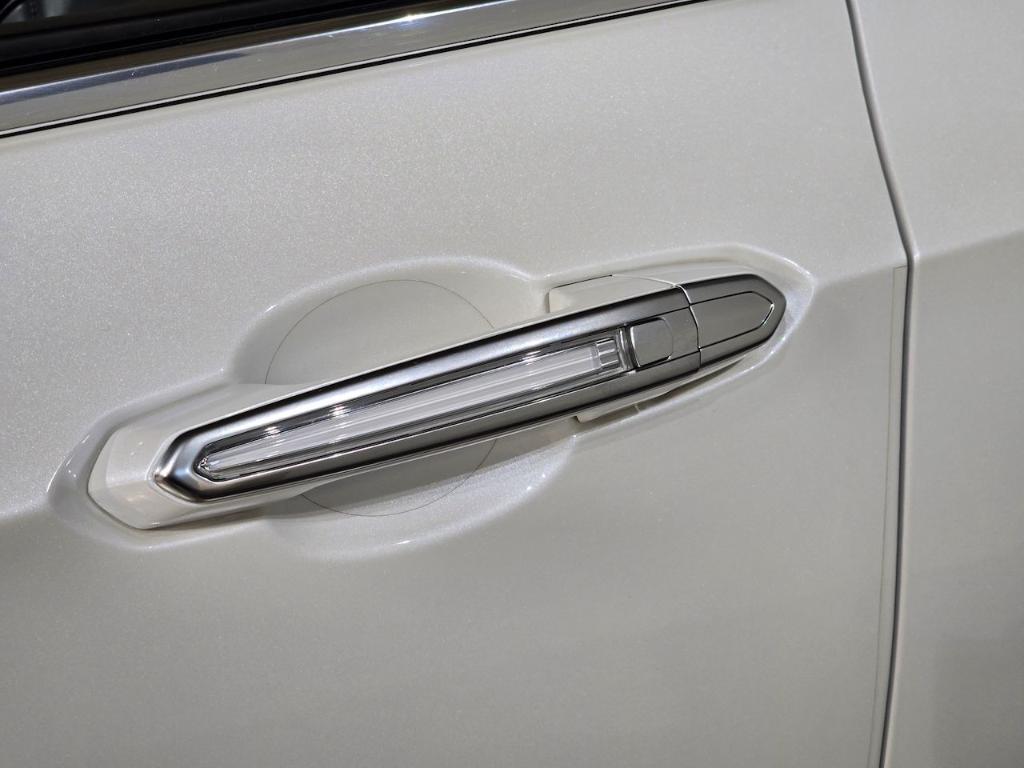 used 2022 Cadillac XT6 car, priced at $31,856