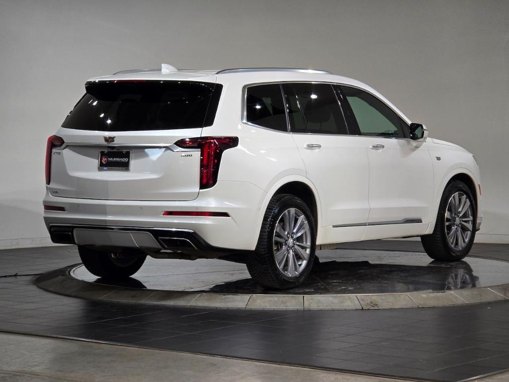 used 2022 Cadillac XT6 car, priced at $31,856