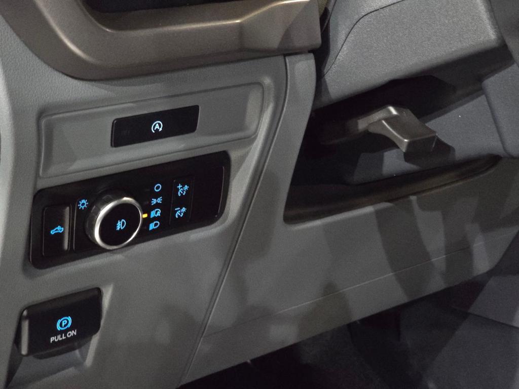 new 2025 Ford F-150 car, priced at $50,538
