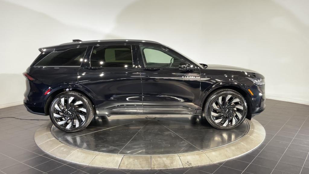 new 2024 Lincoln Nautilus car, priced at $59,999