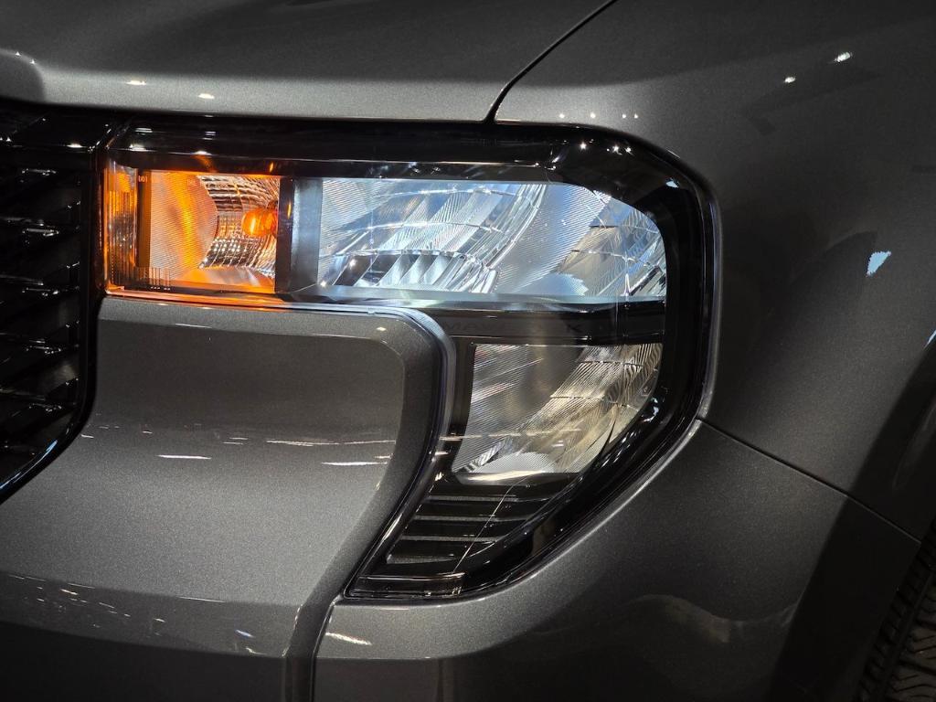 new 2025 Ford Maverick car, priced at $32,560