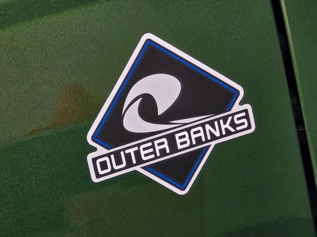 new 2025 Ford Bronco car, priced at $48,006