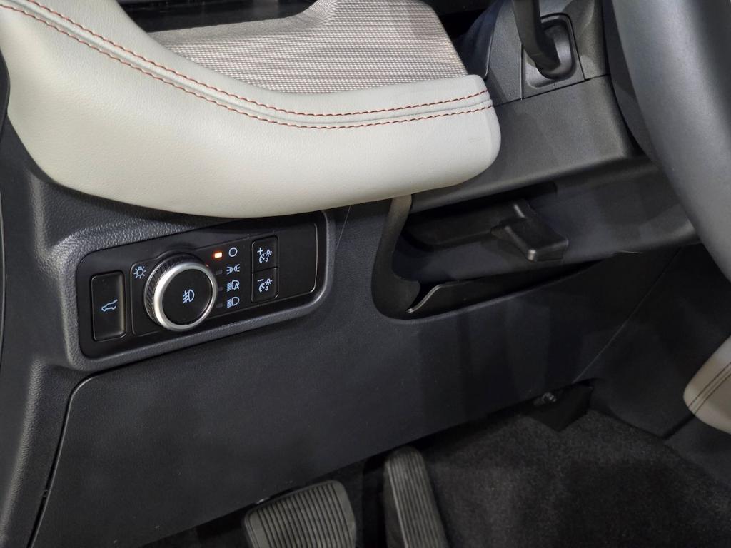 new 2025 Ford Explorer car, priced at $45,246