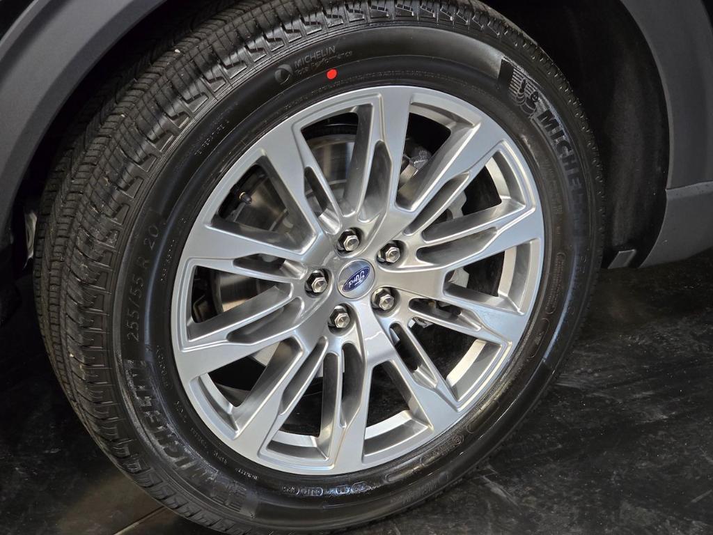 new 2025 Ford Explorer car, priced at $48,527