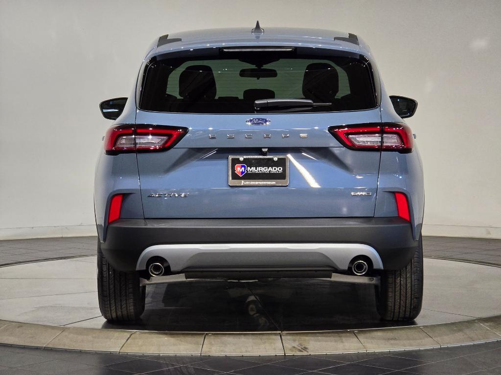 new 2025 Ford Escape car, priced at $29,040