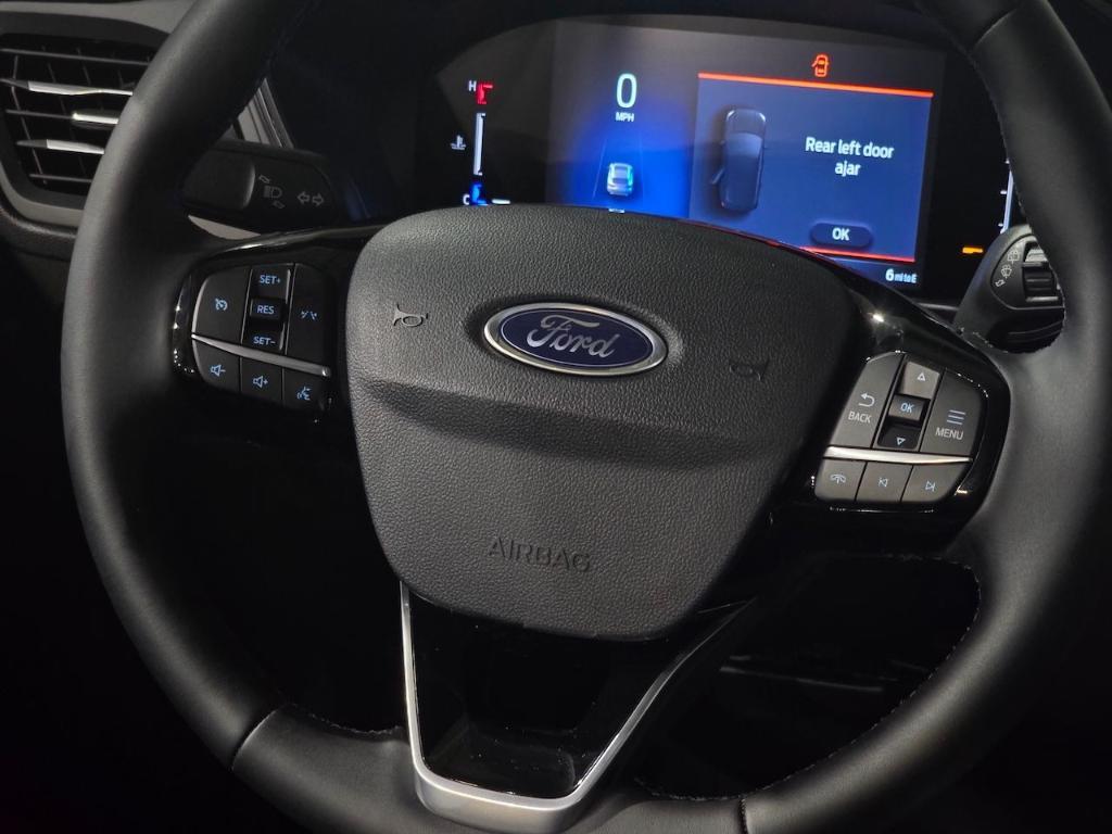 new 2025 Ford Escape car, priced at $29,040