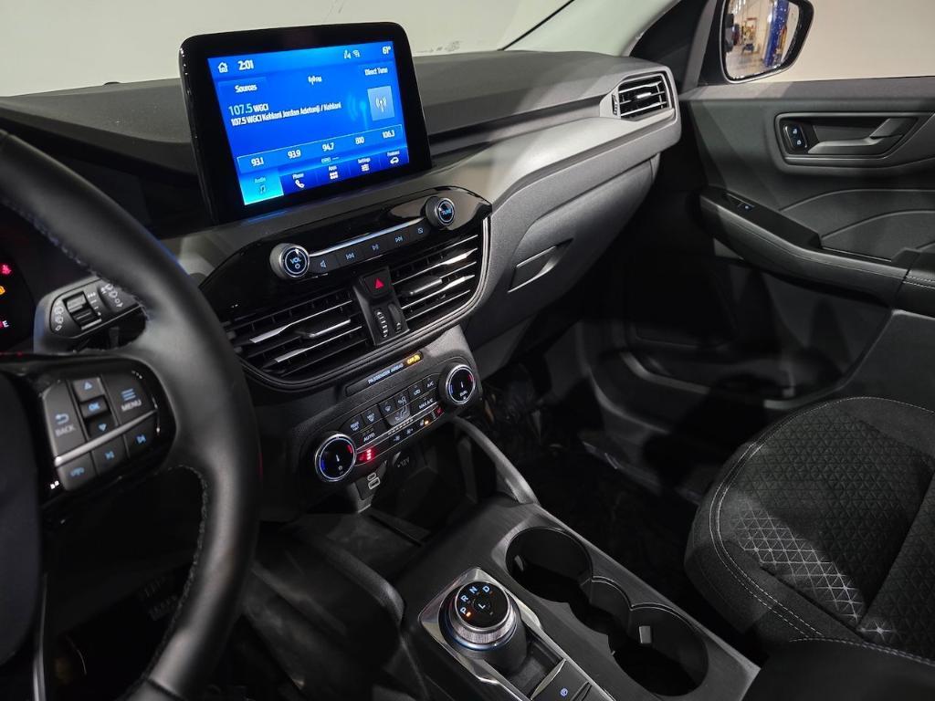 new 2025 Ford Escape car, priced at $29,040