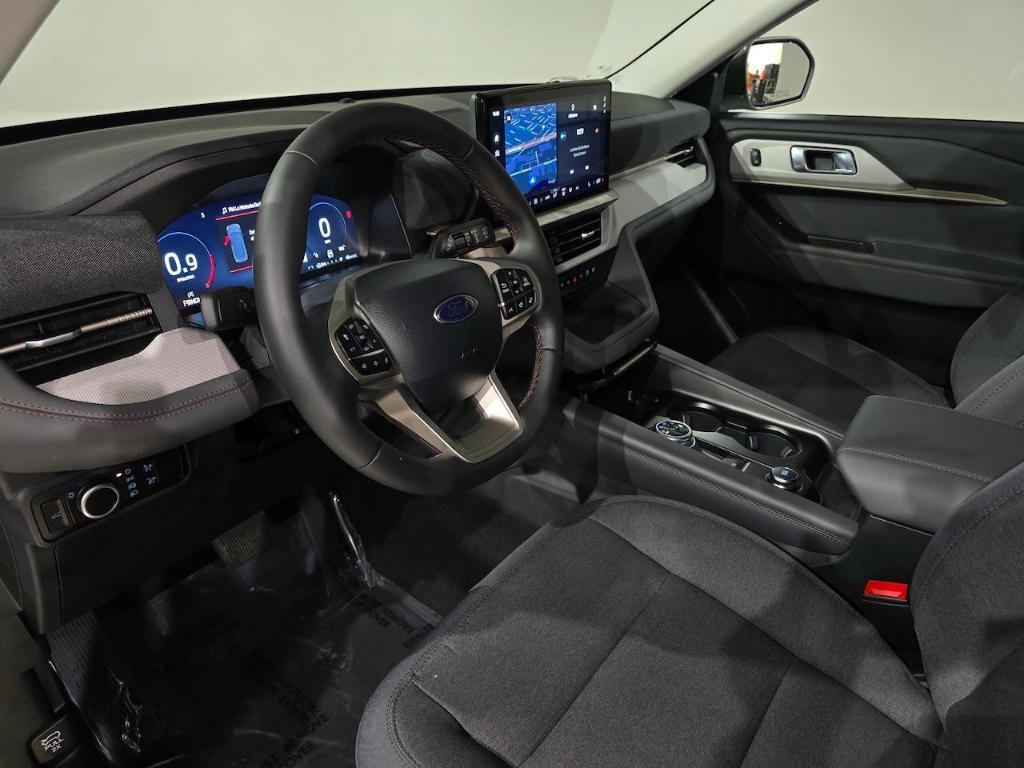 new 2025 Ford Explorer car, priced at $41,450