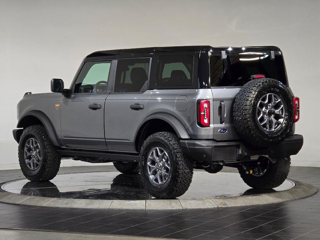 new 2025 Ford Bronco car, priced at $55,132
