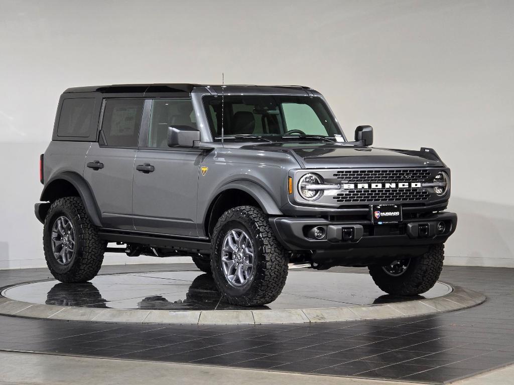 new 2025 Ford Bronco car, priced at $55,132