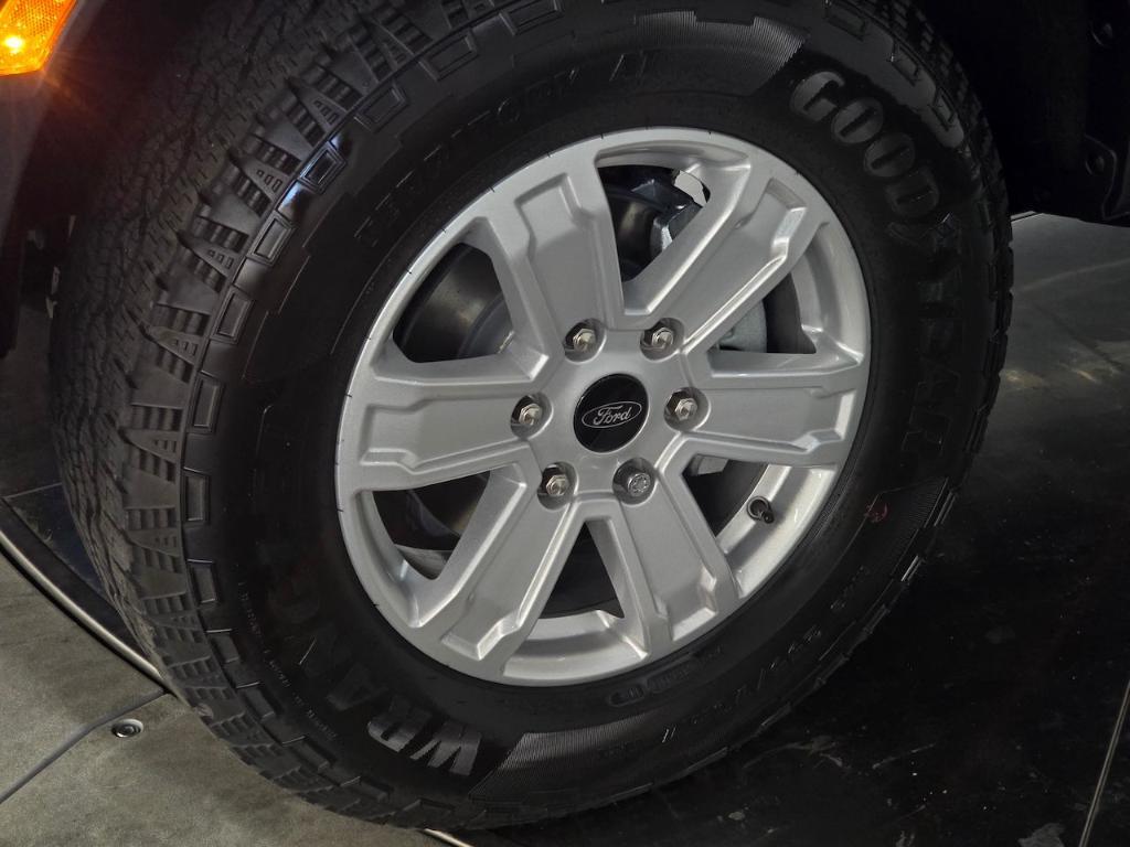 new 2025 Ford Ranger car, priced at $32,914