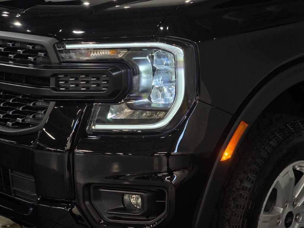 new 2025 Ford Ranger car, priced at $32,914