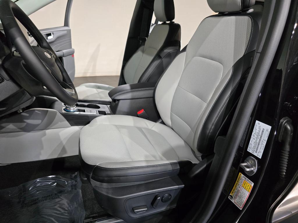 new 2025 Ford Escape car, priced at $40,590