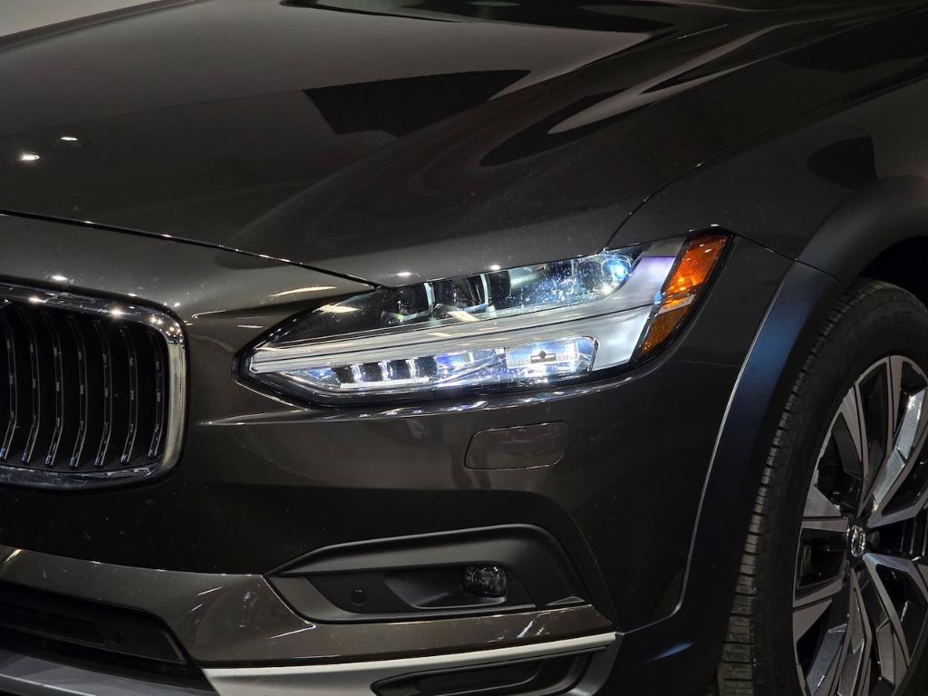 used 2021 Volvo V90 Cross Country car, priced at $38,298