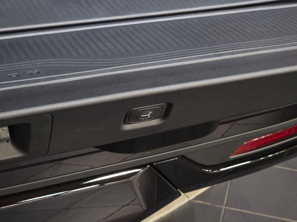 new 2025 Ford Expedition car, priced at $80,023