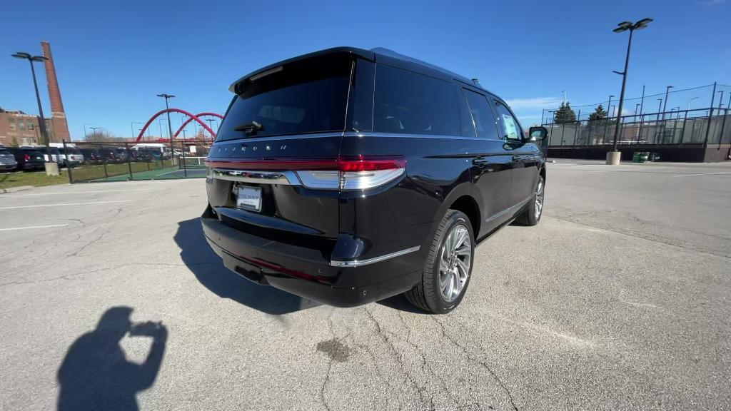 used 2024 Lincoln Navigator car, priced at $90,000