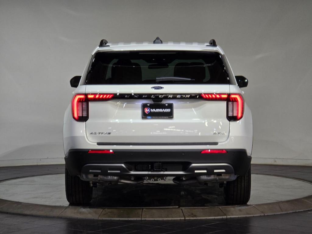 new 2025 Ford Explorer car, priced at $51,275