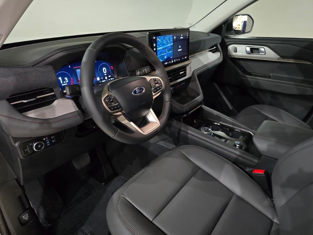 new 2025 Ford Explorer car, priced at $51,275