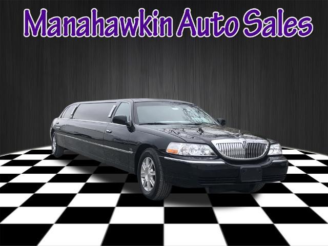 used 2011 Lincoln Town Car car, priced at $14,995