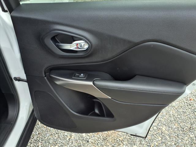 used 2019 Jeep Cherokee car, priced at $14,995