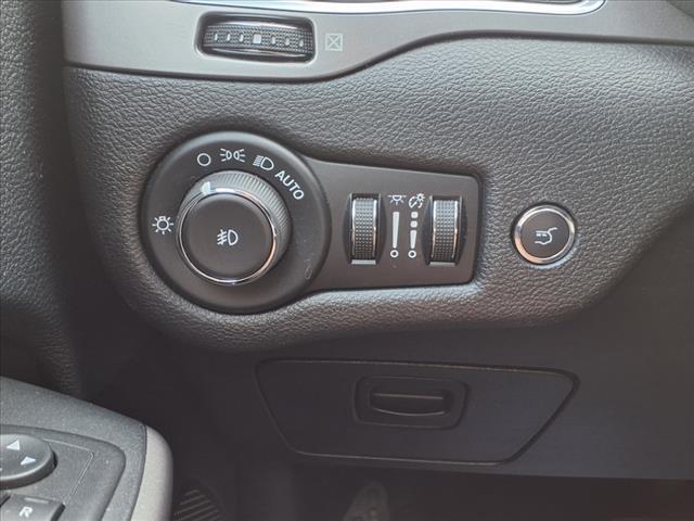 used 2019 Jeep Cherokee car, priced at $14,995