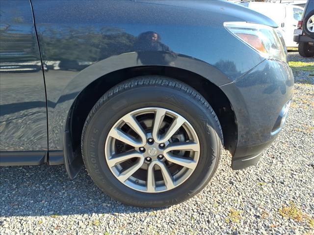 used 2015 Nissan Pathfinder car, priced at $10,995