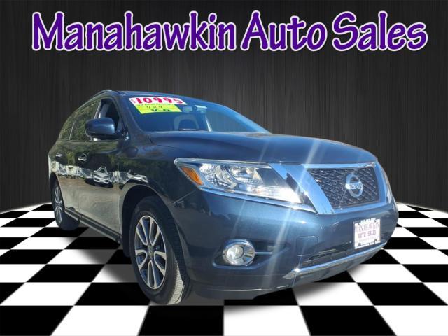 used 2015 Nissan Pathfinder car, priced at $10,995