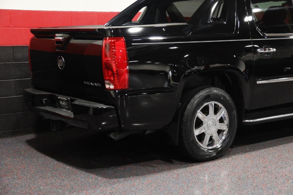 used 2008 Cadillac Escalade EXT car, priced at $19,988