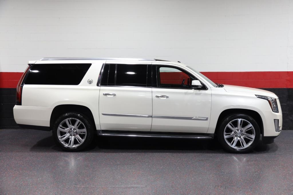 used 2015 Cadillac Escalade ESV car, priced at $32,888