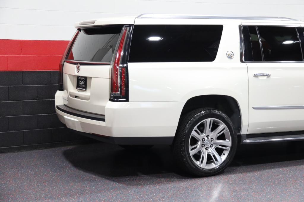 used 2015 Cadillac Escalade ESV car, priced at $32,888