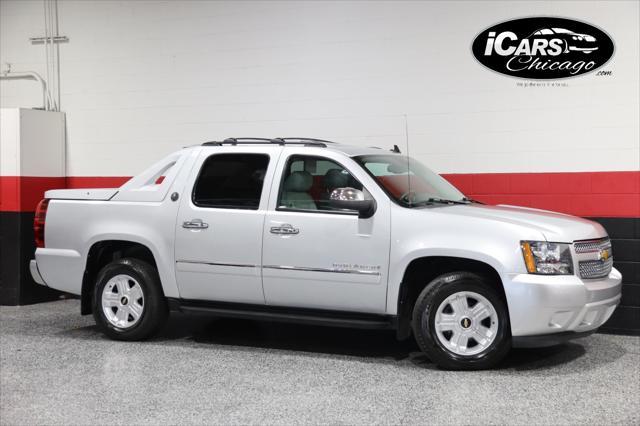 used 2013 Chevrolet Avalanche car, priced at $25,888