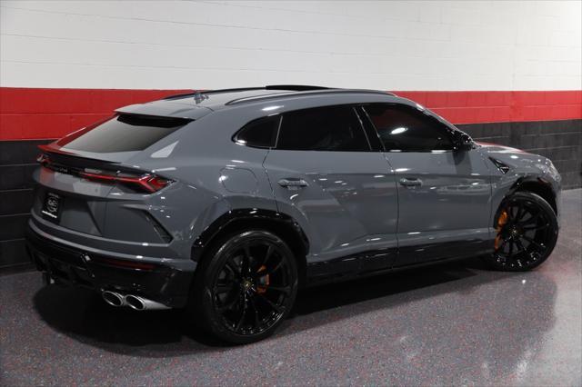 used 2022 Lamborghini Urus car, priced at $279,888