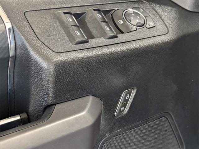 used 2020 Ford F-150 car, priced at $25,000