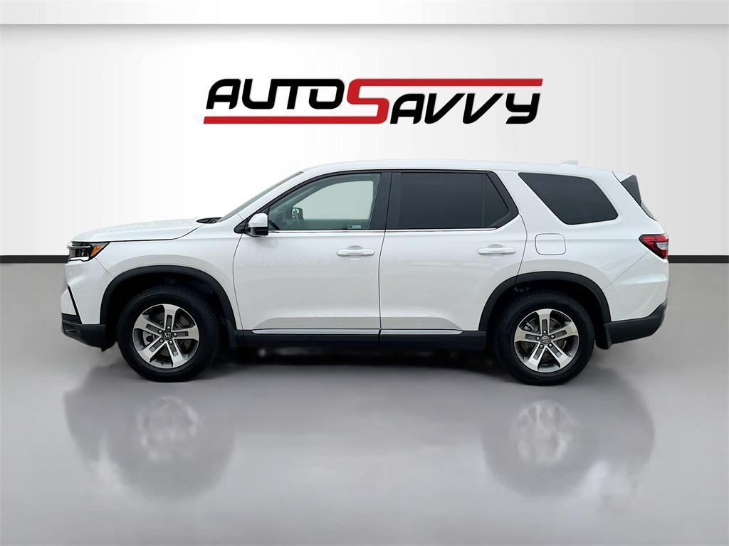 used 2025 Honda Pilot car, priced at $34,300