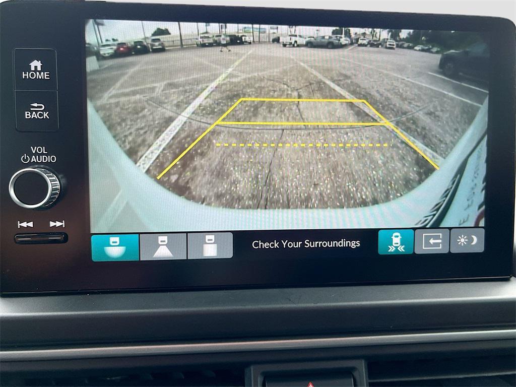 used 2025 Honda Pilot car, priced at $34,300