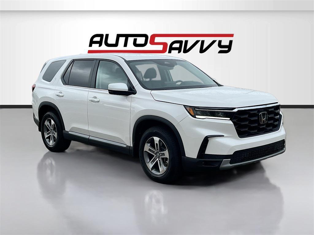 used 2025 Honda Pilot car, priced at $34,300