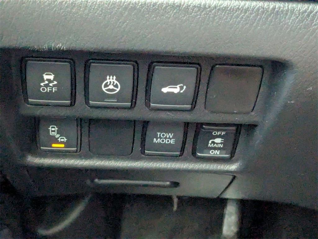 used 2019 Nissan Pathfinder car, priced at $18,400