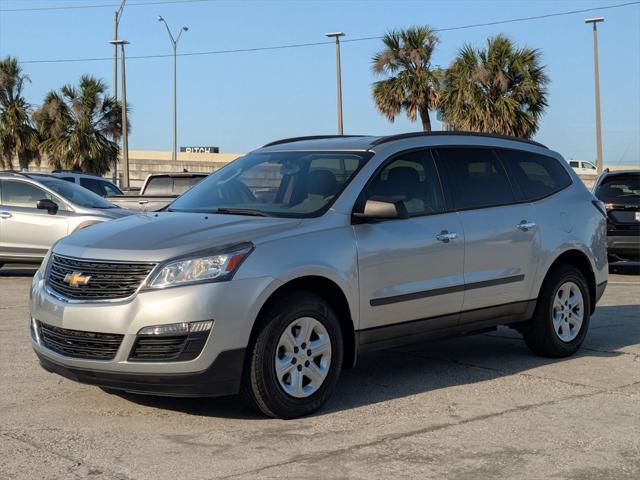 used 2015 Chevrolet Traverse car, priced at $6,800