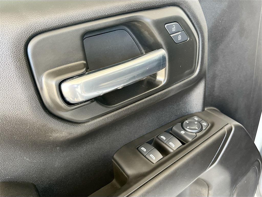 used 2025 Chevrolet Silverado 1500 car, priced at $31,800