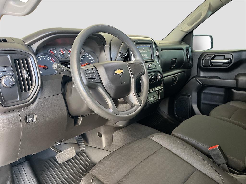 used 2025 Chevrolet Silverado 1500 car, priced at $31,800