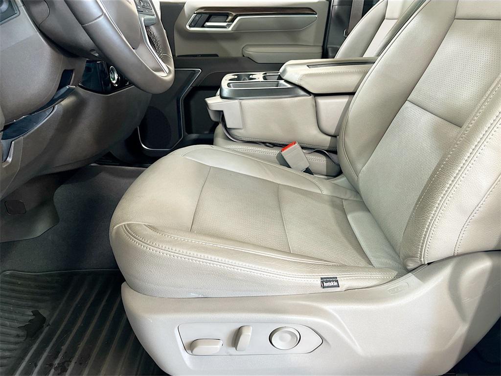 used 2024 Chevrolet Silverado 1500 car, priced at $37,300