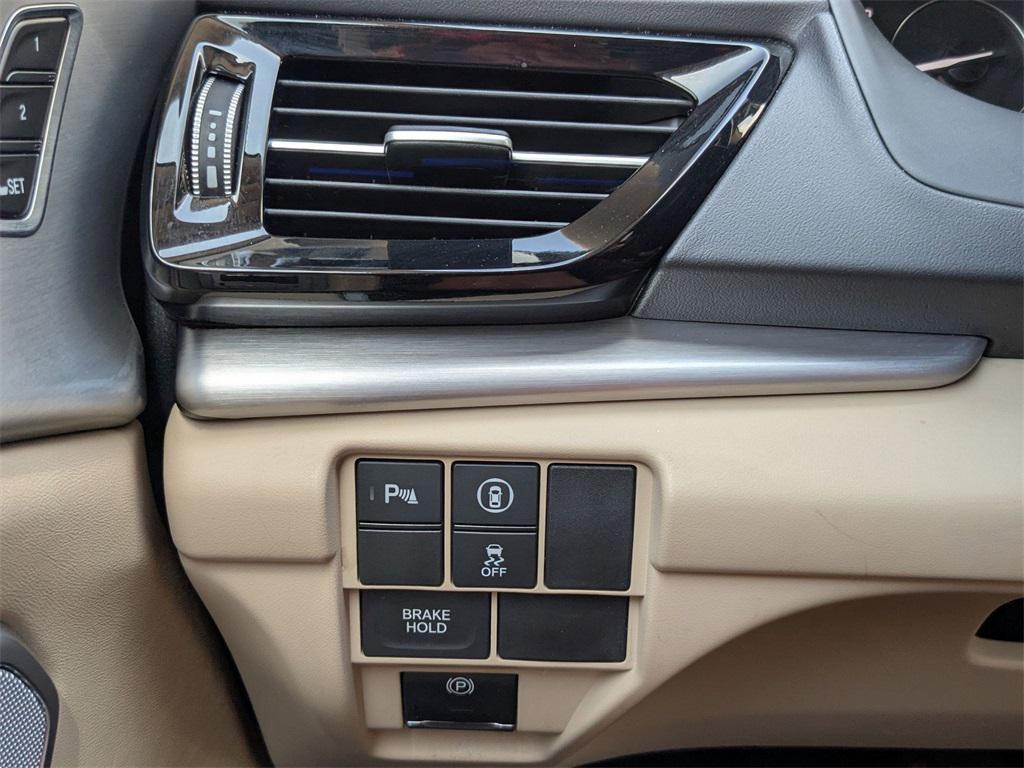 used 2023 Acura RDX car, priced at $30,700