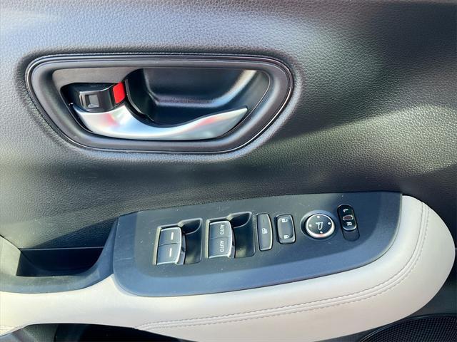 used 2025 Honda HR-V car, priced at $26,600